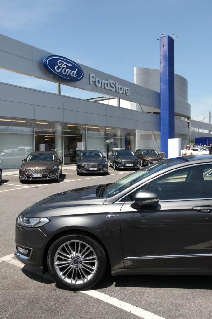hd-lancement_de_la_gamme_ford_vignale_1-2