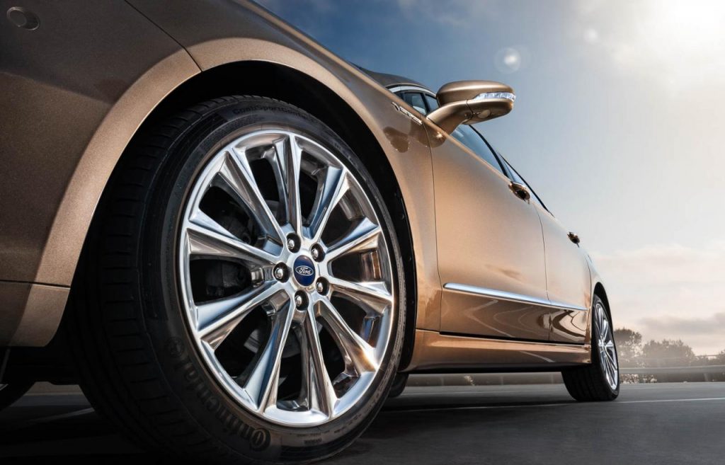 hd-lancement_de_la_gamme_ford_vignale_1-33