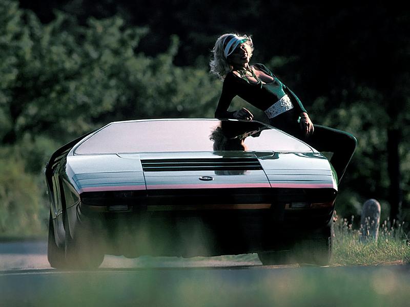 hd-les_concepts_bertone_alfa_romeo_carabo_1968_1-20