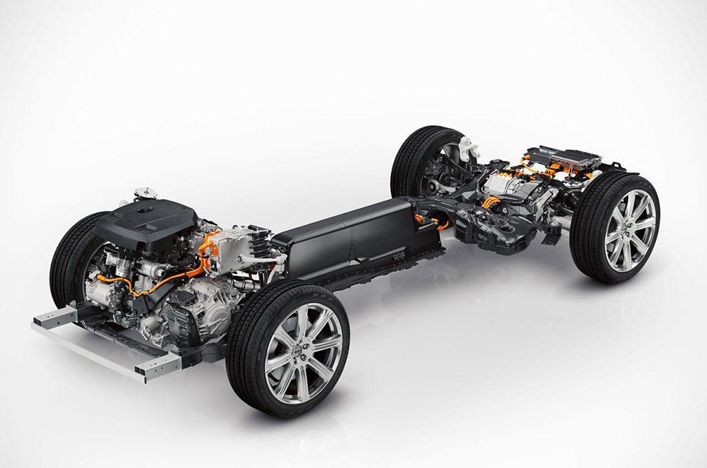 hd-paris_2014_volvo_xc90_1