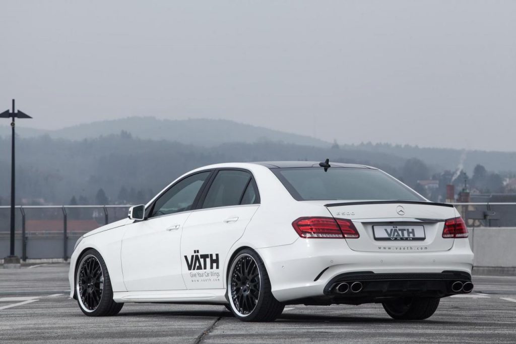 hd-vth_et_la_mercedes_e500_1-2