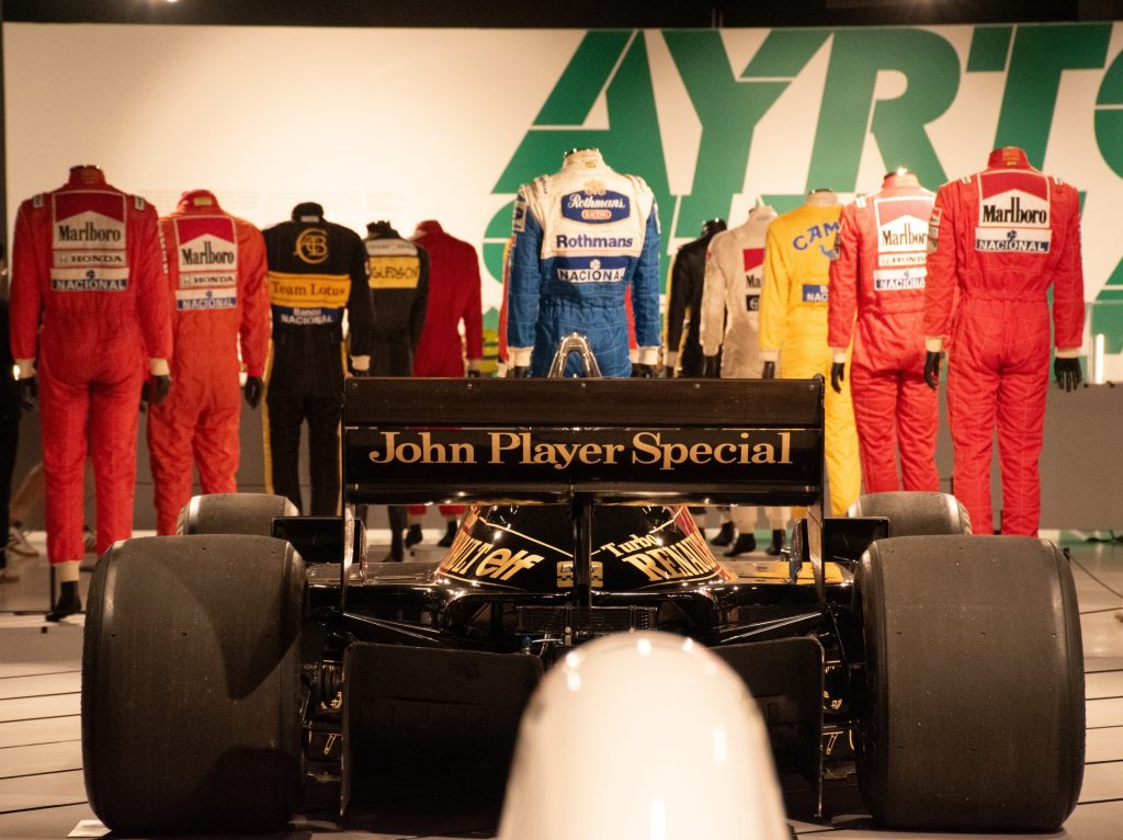 Visite : Exposition Ayrton Senna Forever à Turin expo senna