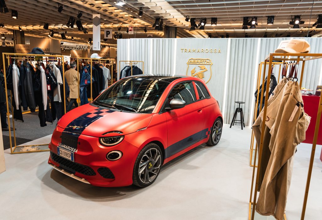 Abarth s’acoquine avec la mode Abarth