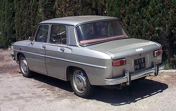 Renault8rear