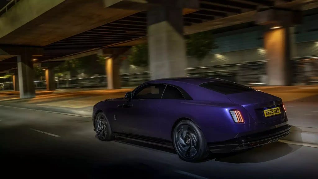 Rolls-Royce-Black-Badge-6-scaled