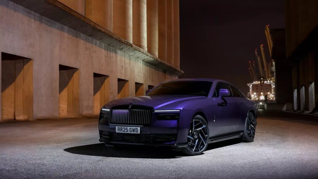 Rolls-Royce Spectre Black Badge : 3 tonnes de luxe électrifié Rolls-Royce Spectre Black Badge