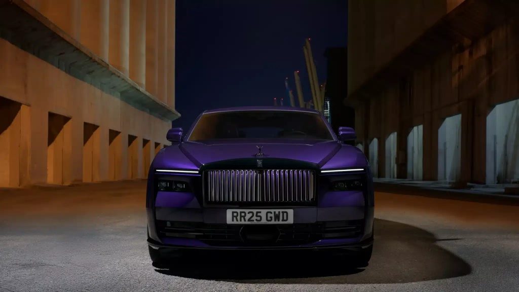 Rolls-Royce-Black-Badge-scaled