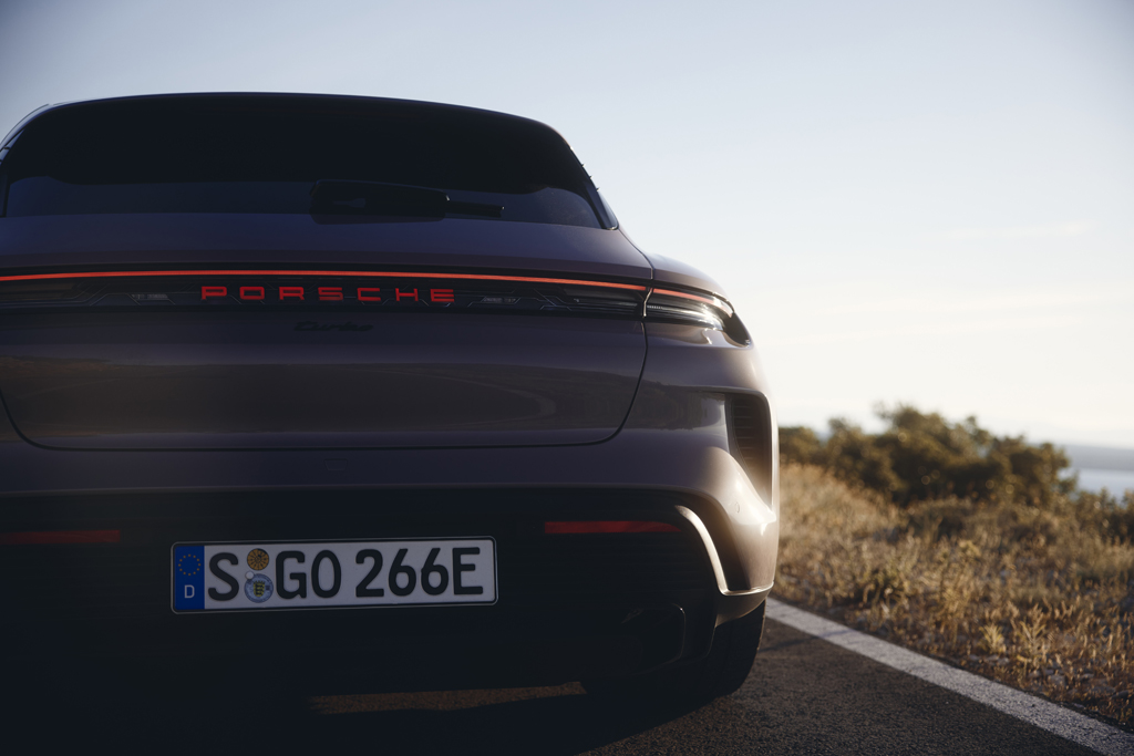 TaycanXCroatia_TaycanSportTurismo_16