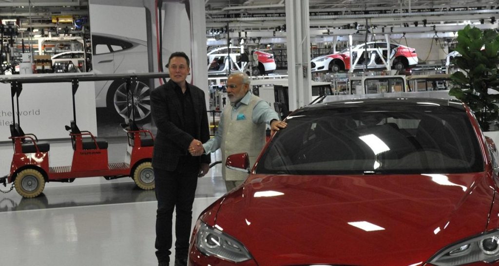 Tesla prépare son entrée en Inde via des recrutements locaux