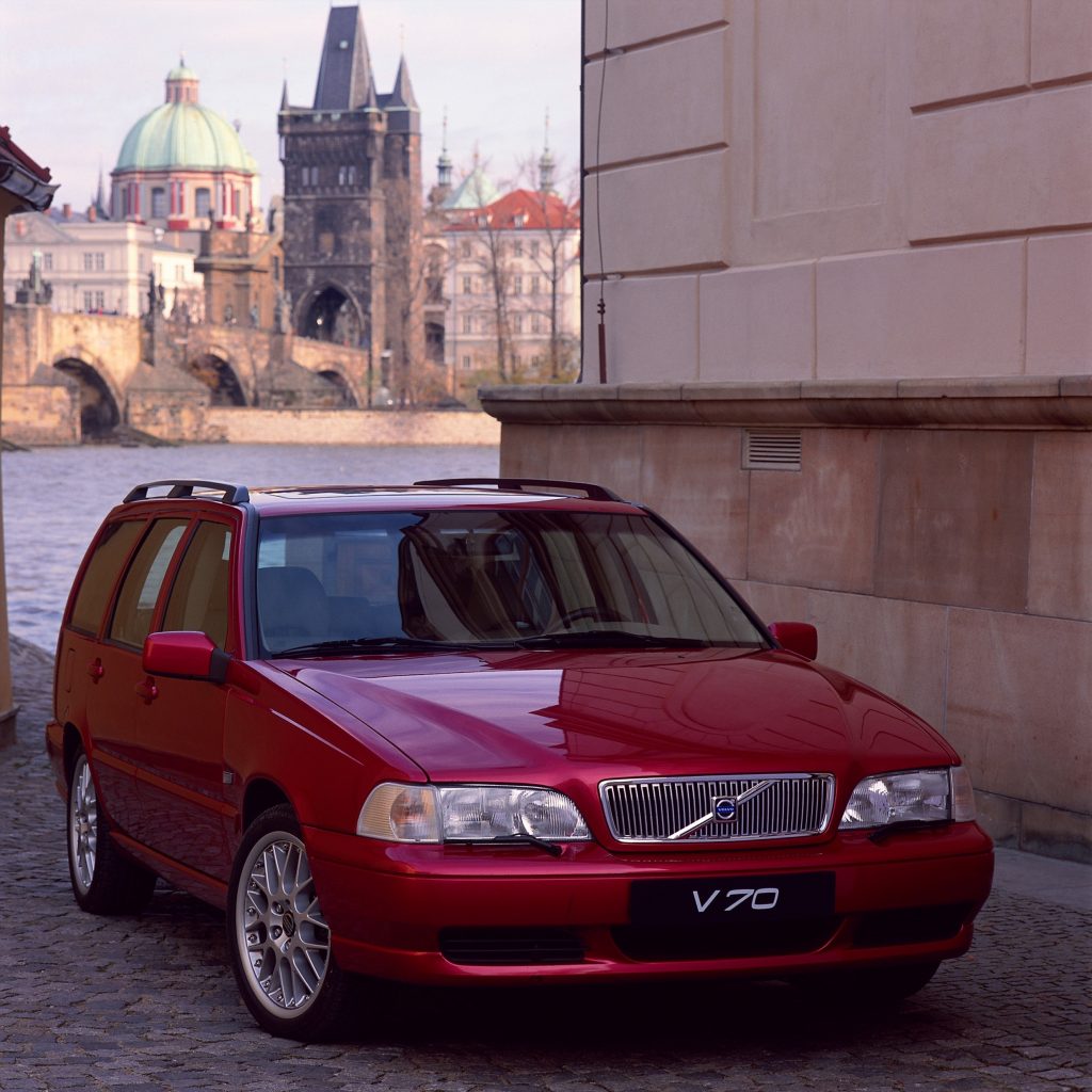 VOLVO 70-series (1996-2016)