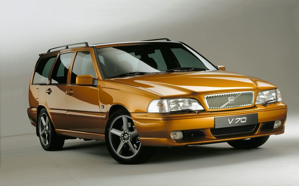 Volvo V70 R