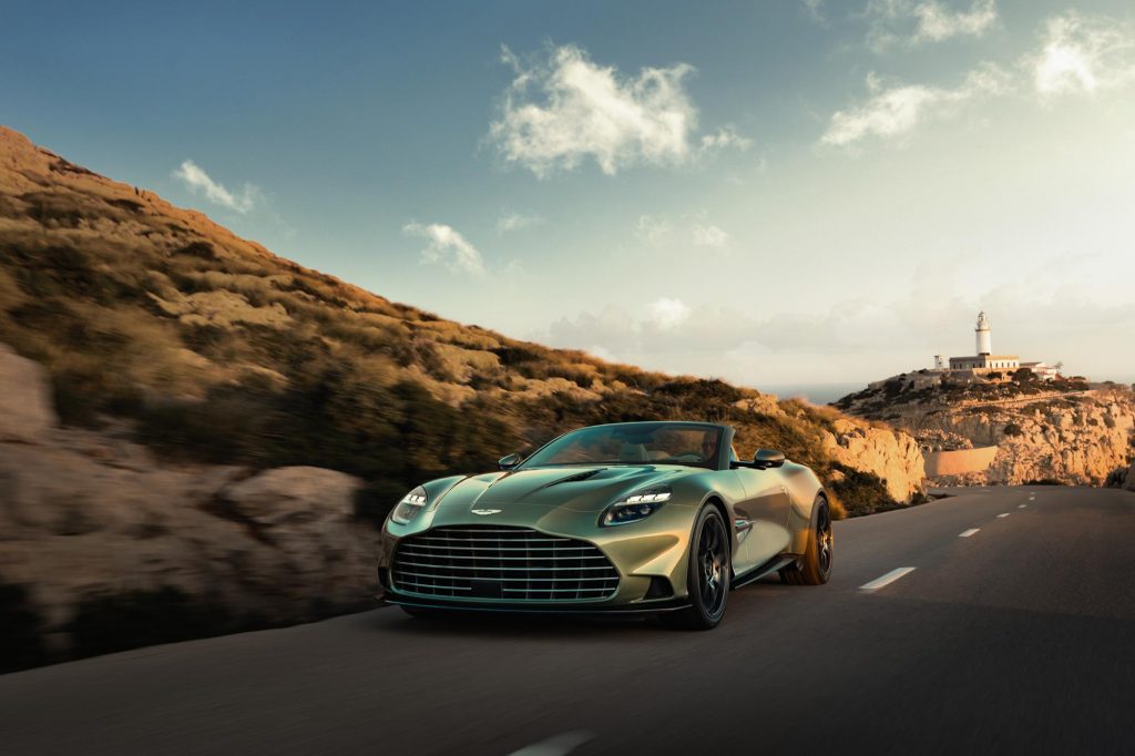 Aston Martin Vanquish Volante_01