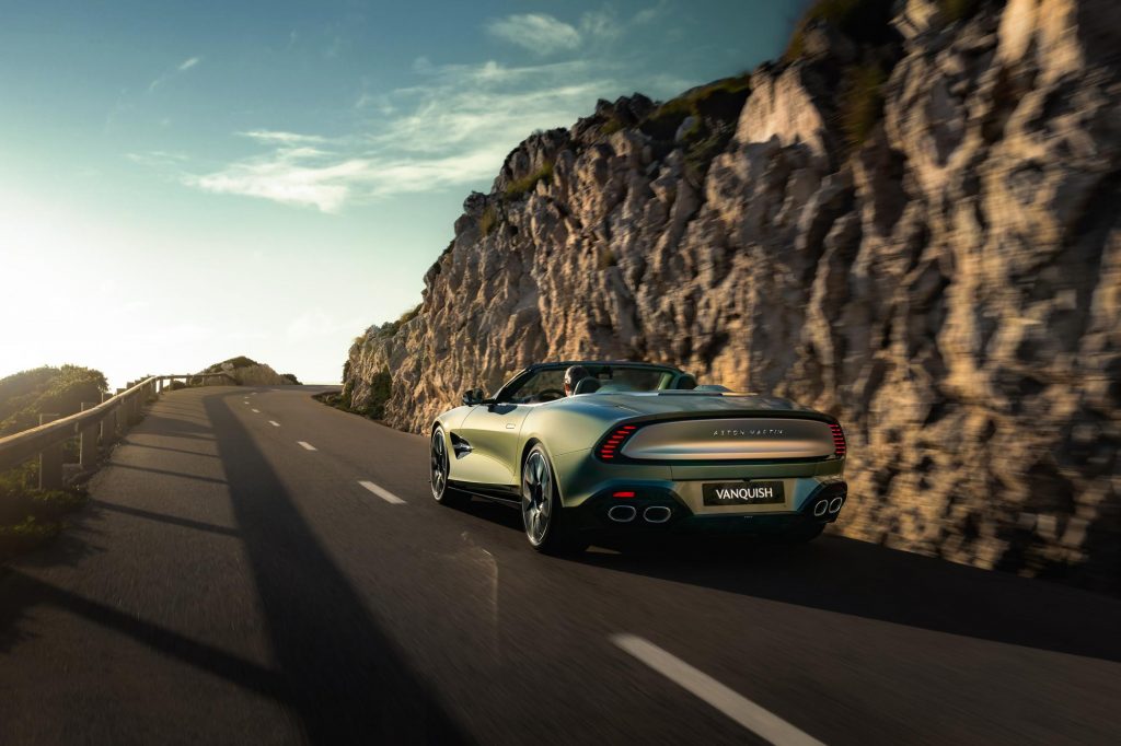 Aston Martin Vanquish Volante_02