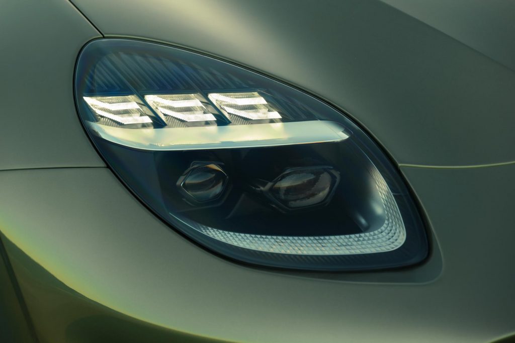 Aston Martin Vanquish Volante_18
