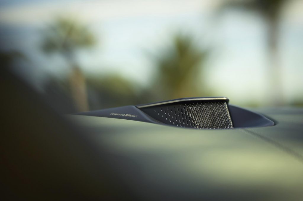 Aston Martin Vanquish Volante_22