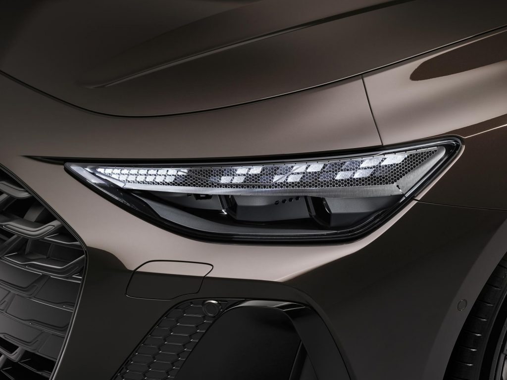 Audi_A6_AVANT_2025_23_large