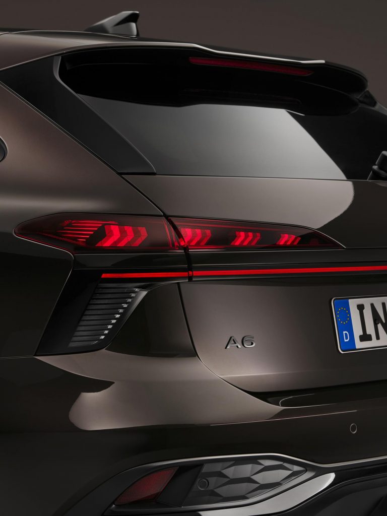Audi_A6_AVANT_2025_31_large