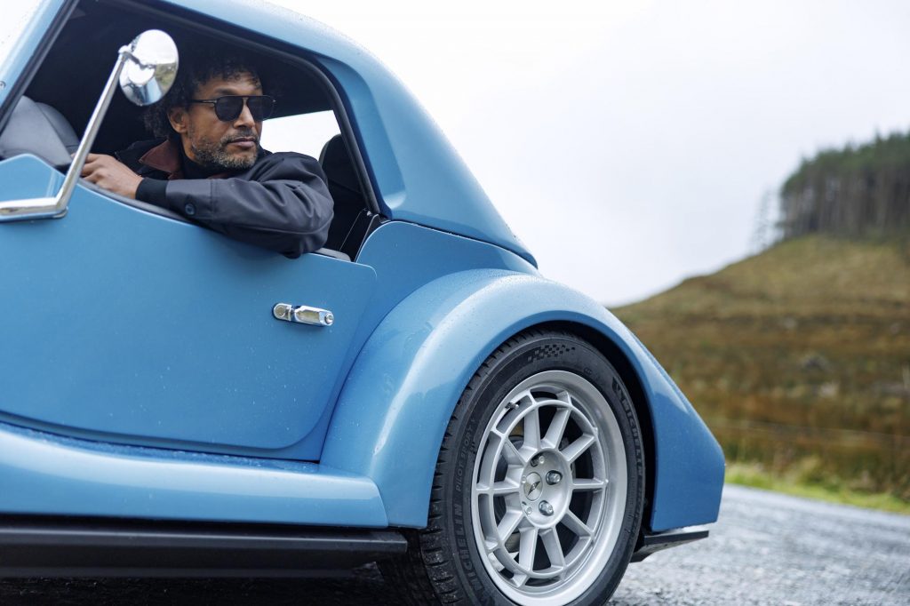 Morgan_Supersport_Location_Blue_113