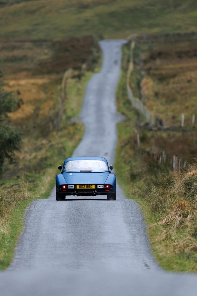 Morgan_Supersport_Location_Blue_130