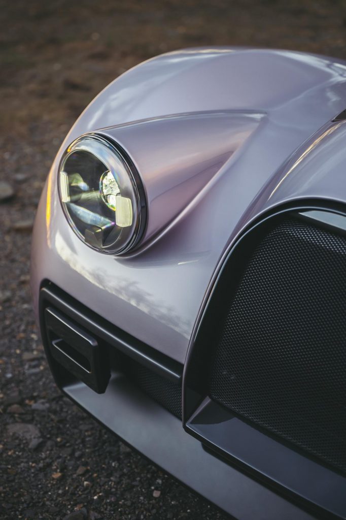 Morgan_Supersport_Location_Lilac_021