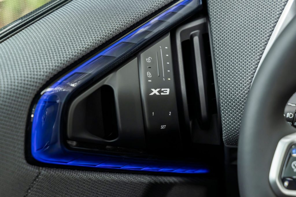 essai BMW X3 30e 53
