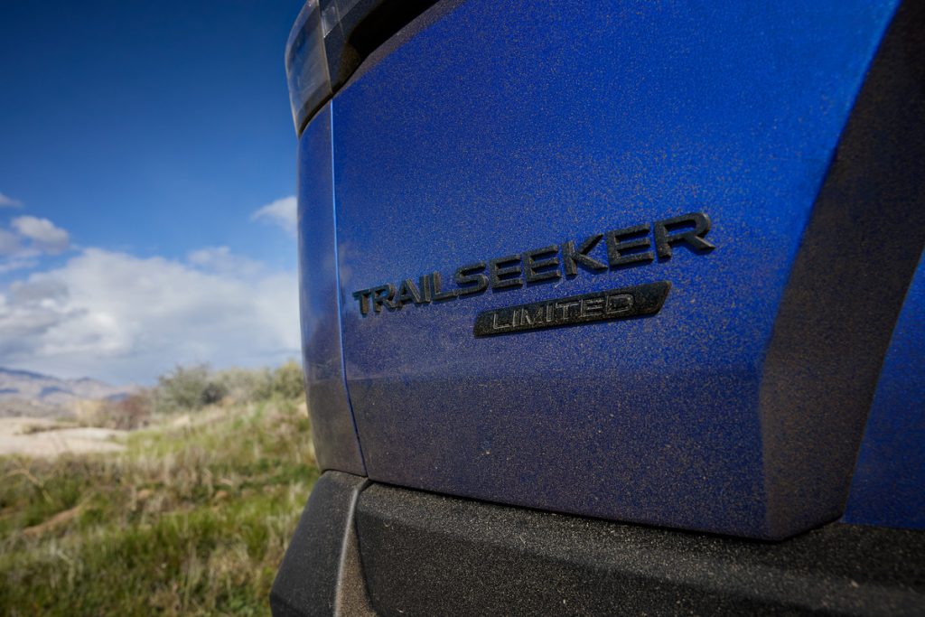 Salon de New-York 2025 : Subaru tease le Trailseeker