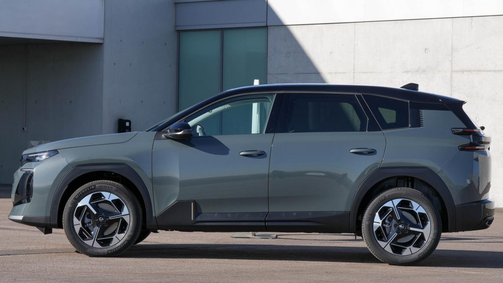 C5 Aircross 2025 – GOJ00693