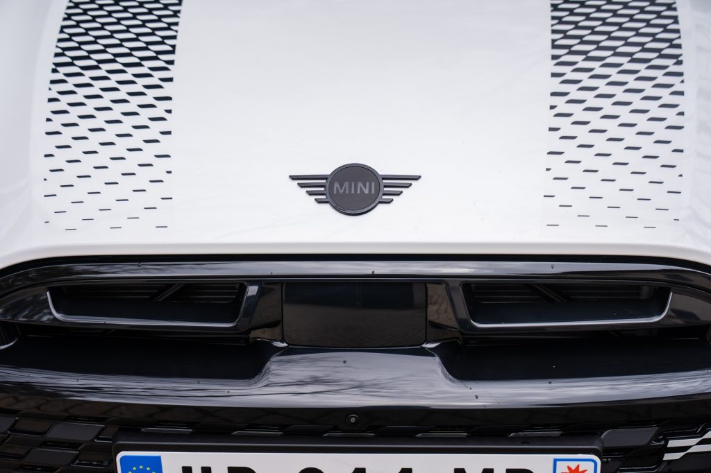 P90592936_highRes_mini-cooper-converti