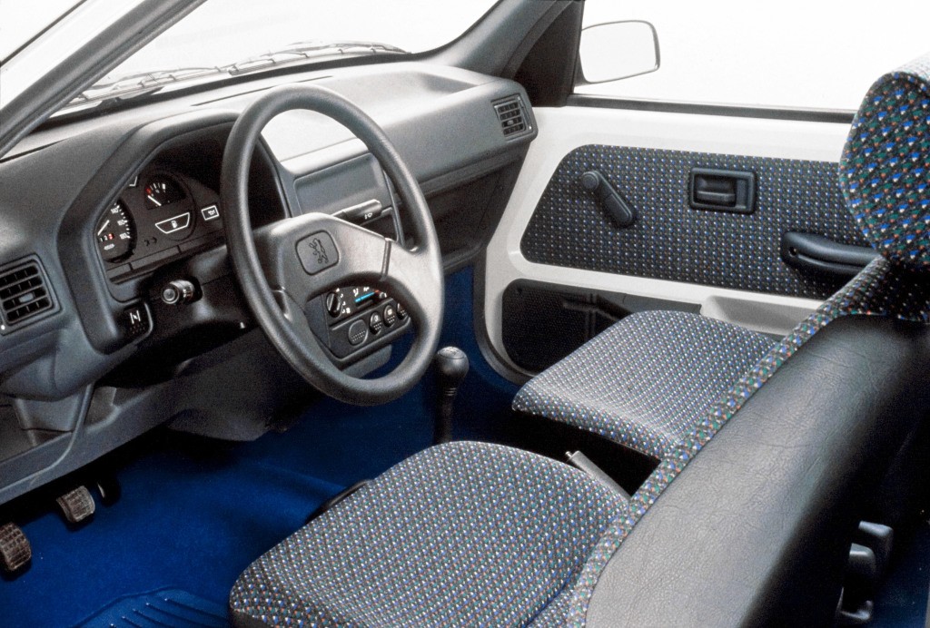 PEUGEOT-106-1032_20