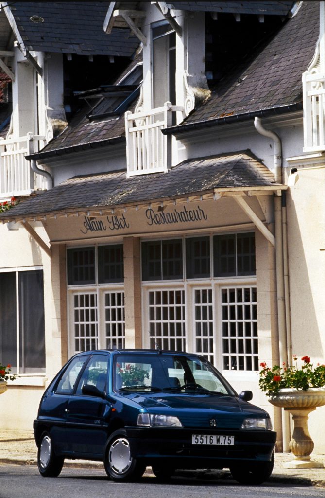 PEUGEOT_106_ELECTRIC_1993_HT.jpg