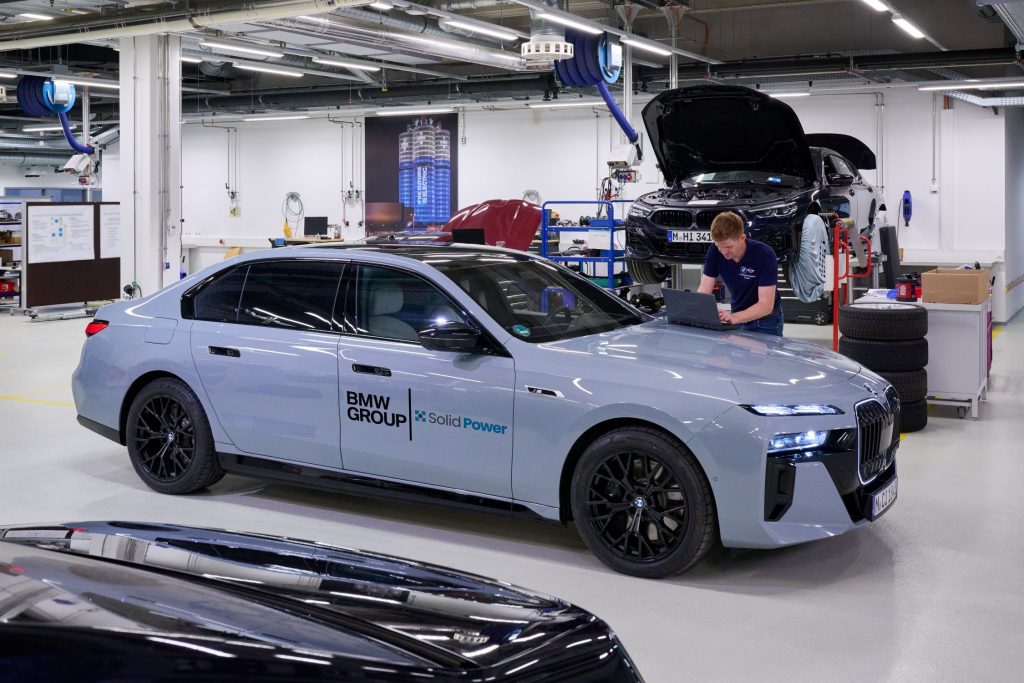 Test de batteries solides sur une BMW i7