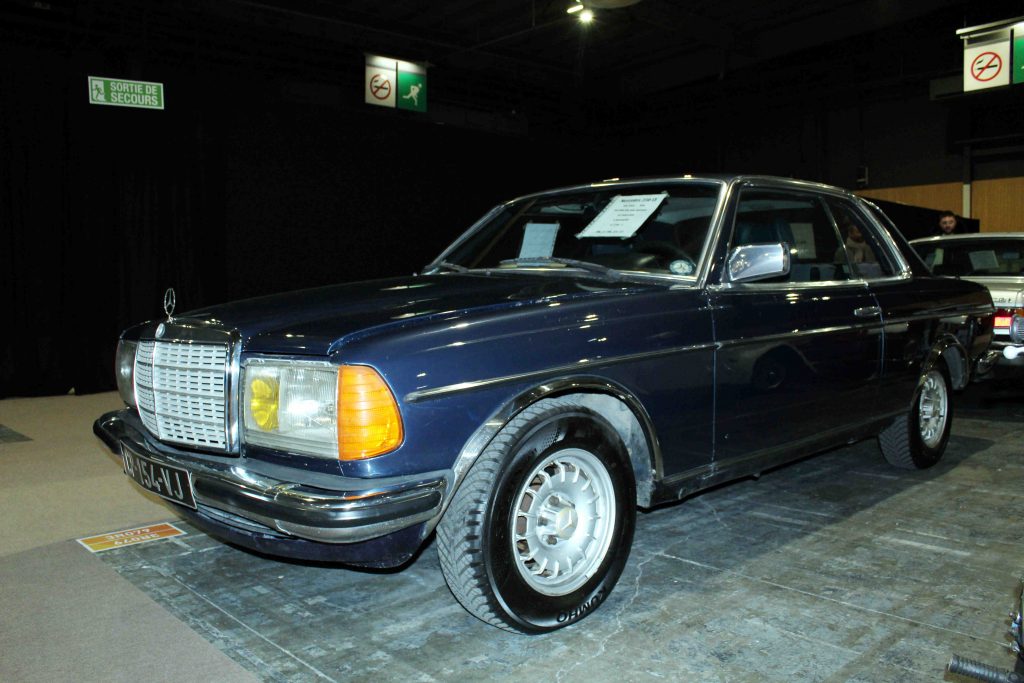 Mercedes-Benz C123