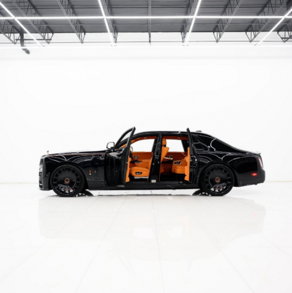 Mansory métamorphose la Rolls-Royce Phantom : luxe flamboyant et audace orange
