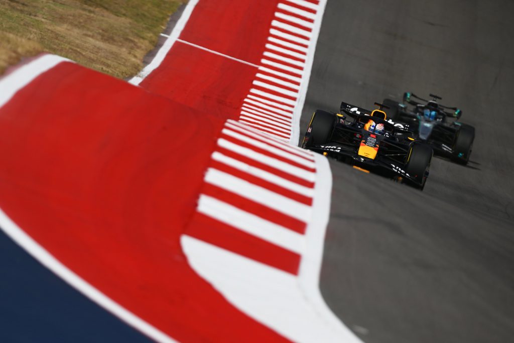 Sprint Austin 2025 : Verstappen gagne, les McLaren au tapis