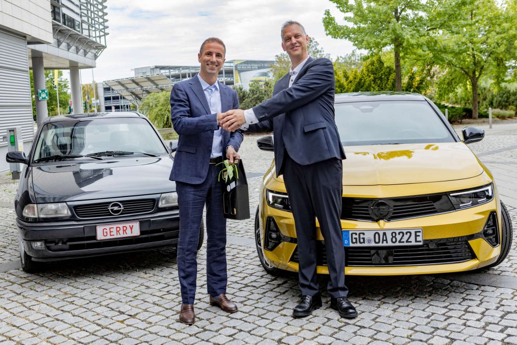 (C) Opel (C) Opel