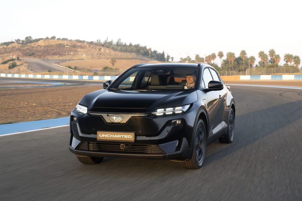 Uncharted AWD Black 57