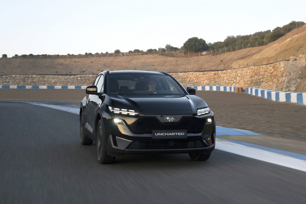 Uncharted AWD Black 72