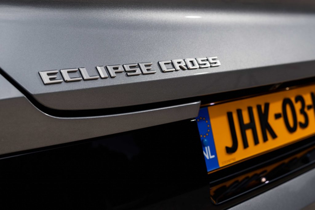 nouvel-eclipse-cross-ev-105