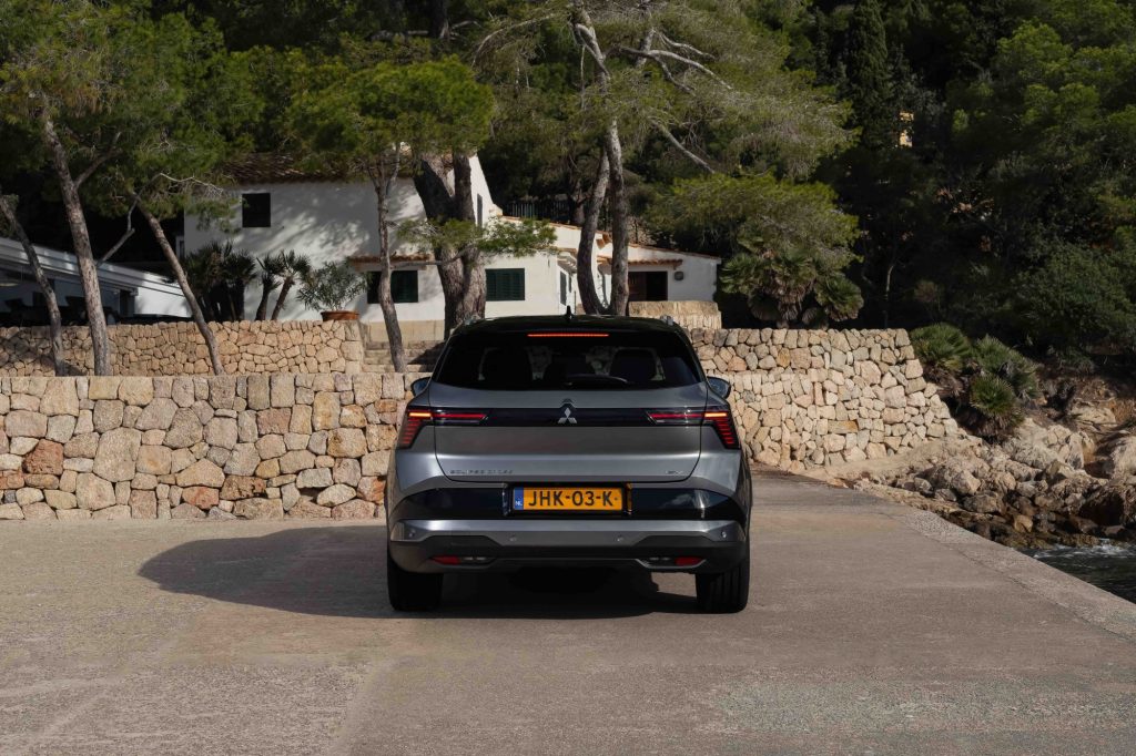 nouvel-eclipse-cross-ev-51
