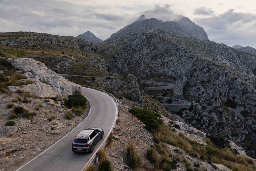 nouvel-eclipse-cross-ev-75
