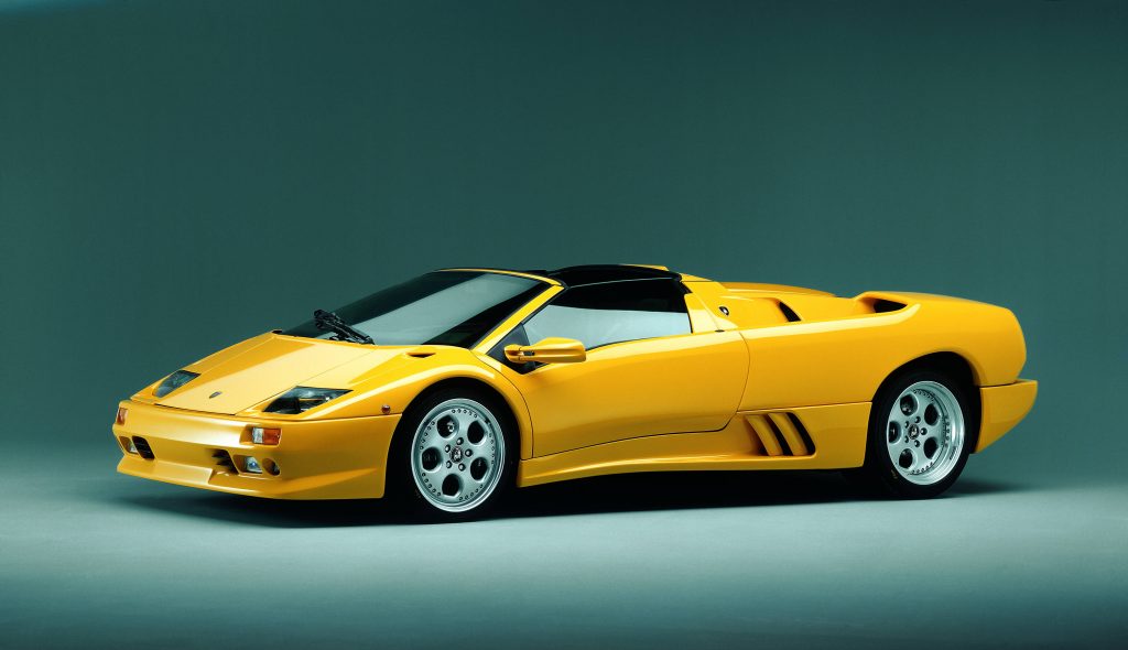 (C) Lamborghini (C) Lamborghini