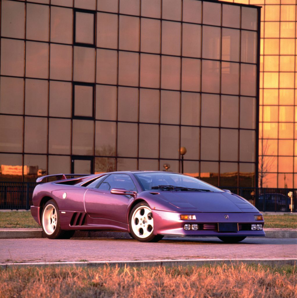 (C) Lamborghini (C) Lamborghini