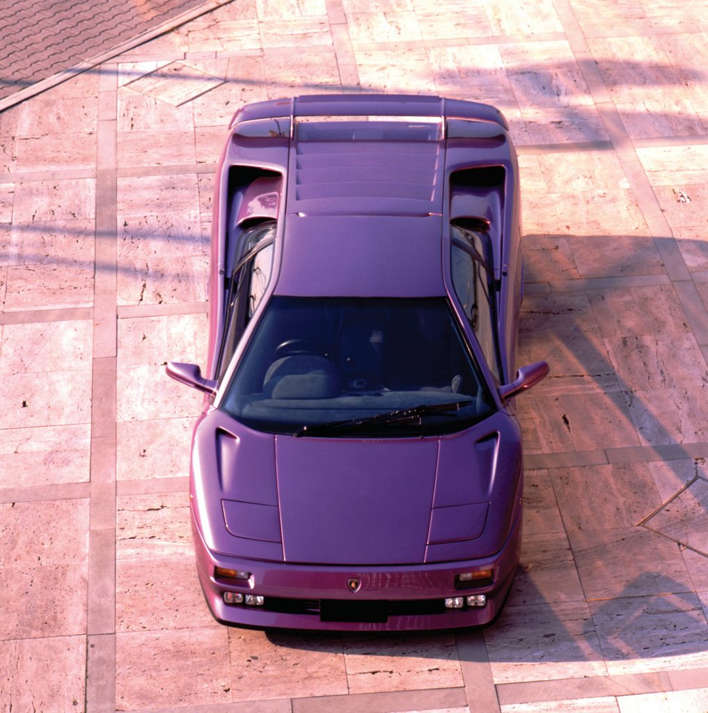 (C) Lamborghini (C) Lamborghini