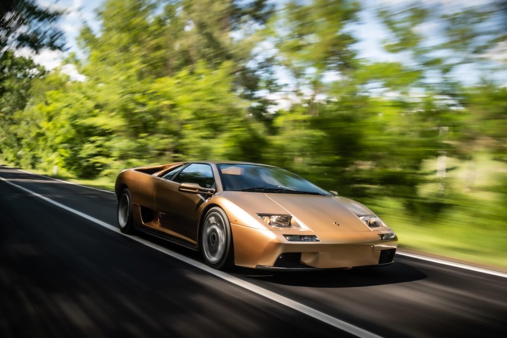 (C) Lamborghini (C) Lamborghini
