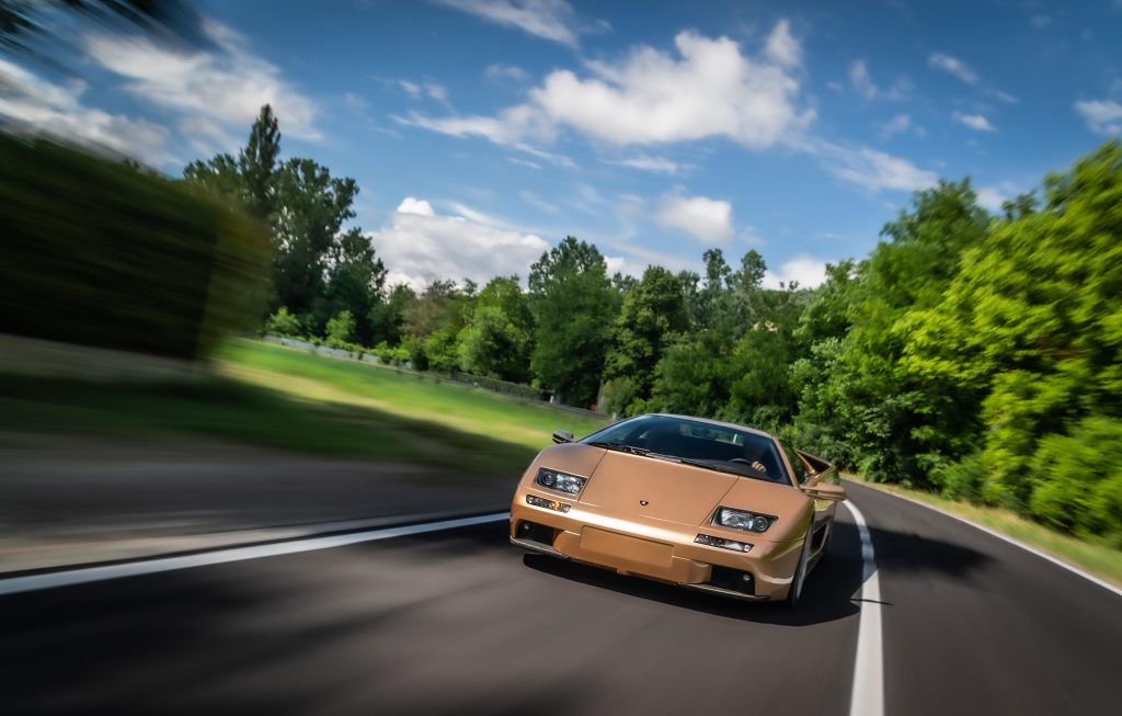 (C) Lamborghini (C) Lamborghini