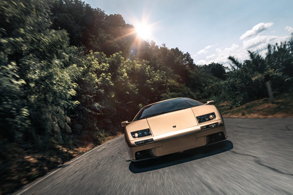 (C) Lamborghini (C) Lamborghini