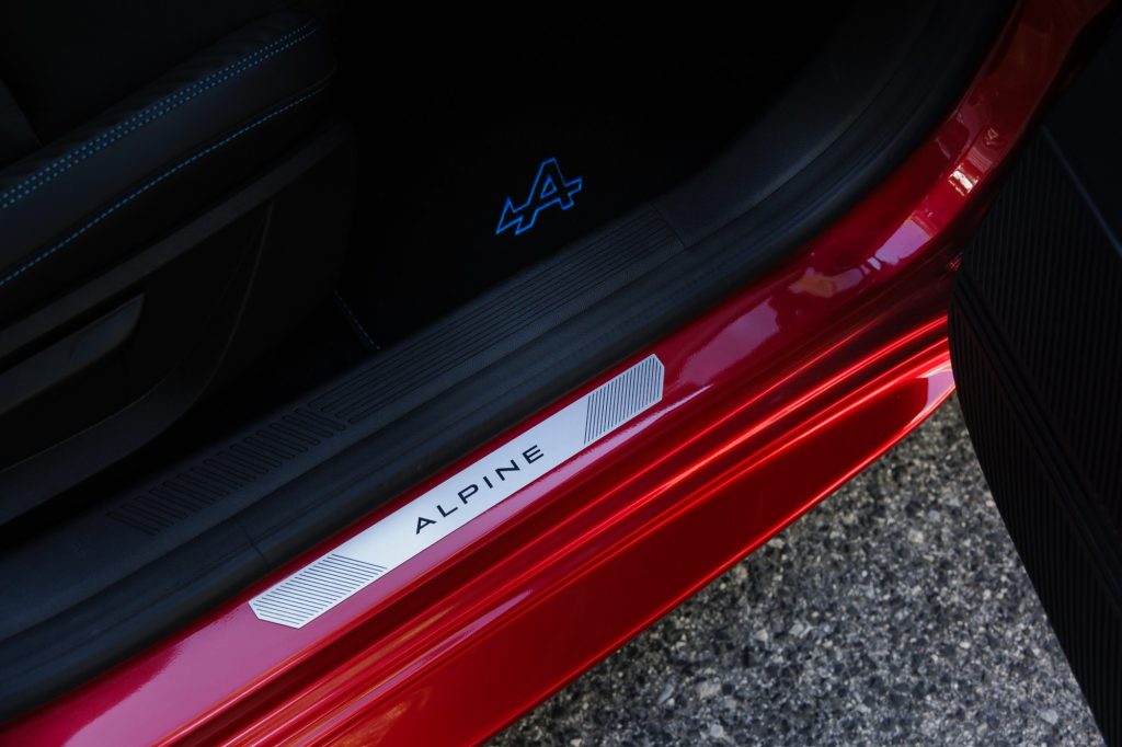 Renault Clio – Esprit Alpine Rouge Absolu – Photos