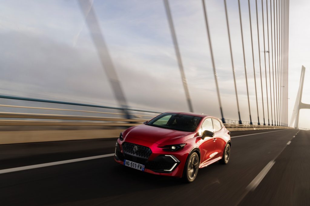 Renault Clio – Esprit Alpine Rouge Absolu – Photos
