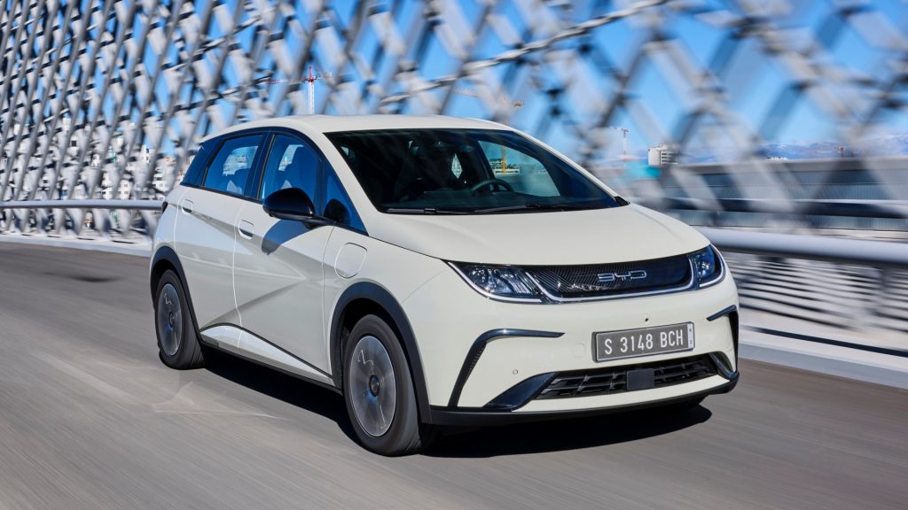 Bientôt une BYD Dolphin PHEV pour l’Europe BYD Dolphin