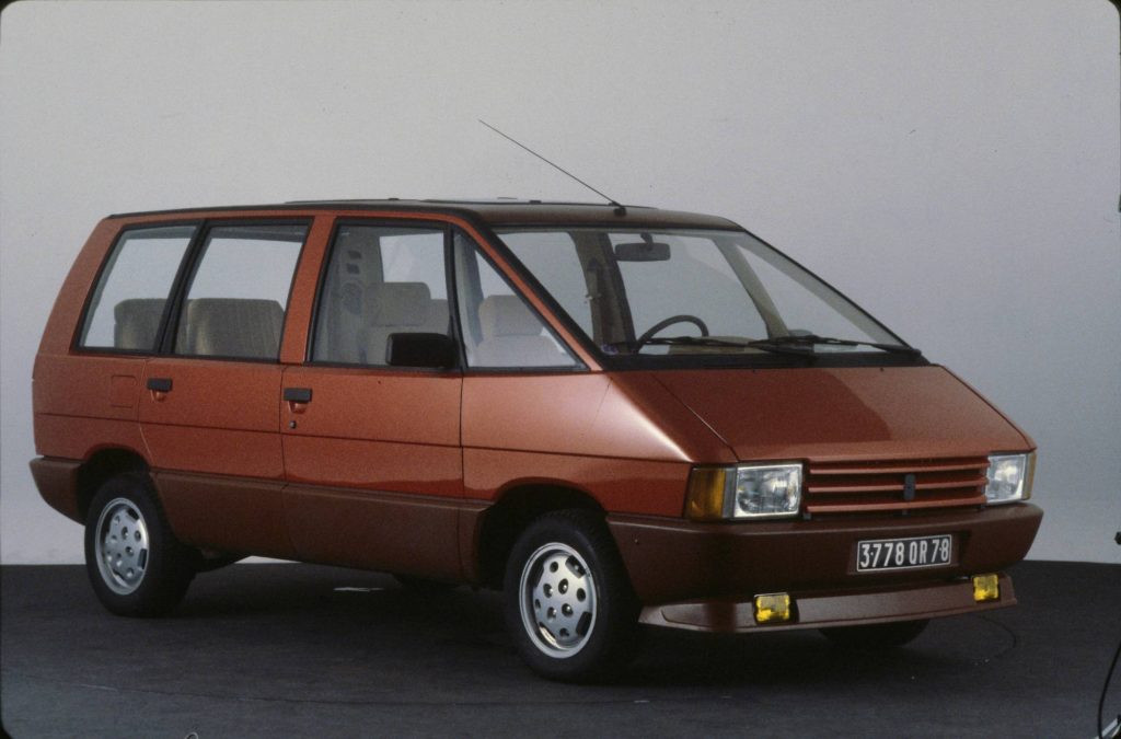(C) Renault Communication - Droits R&eacute;serv&eacute;s